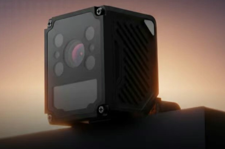 一「眼」鎖定，效率拉滿！大視野、大景深，海康ID3060RM工業讀碼器一步到位