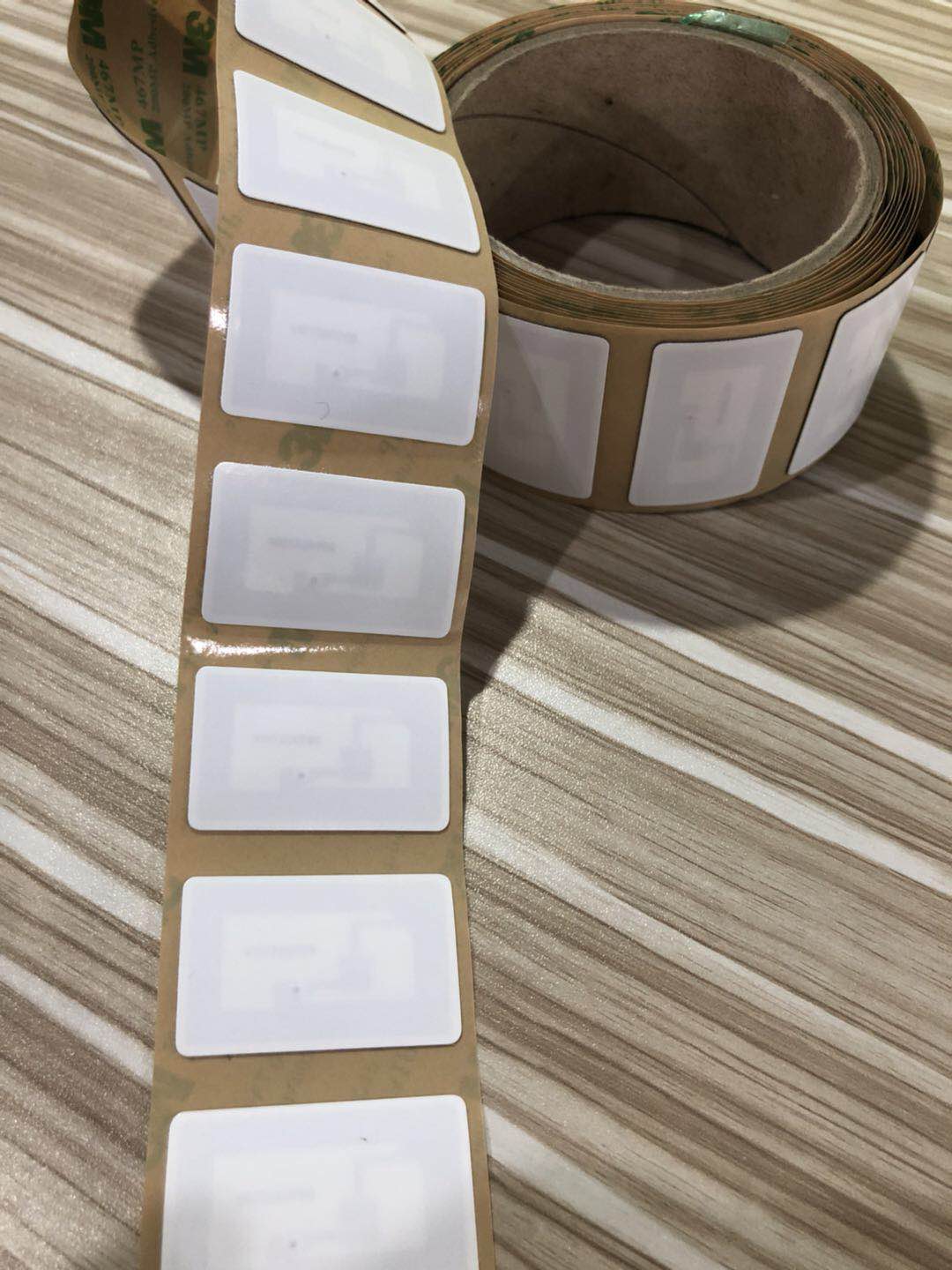 柔性抗金屬RFID標簽 柔性抗金屬RFID標簽